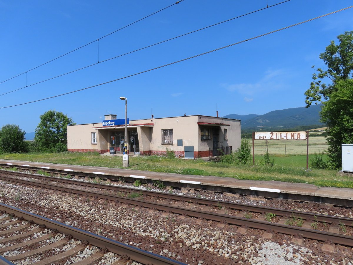 Freight train collides with passenger train at Krpeľany station, with about a hundred people on board