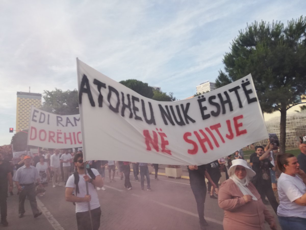Albania's "flamingo revolution" has outgrown its original cause: protesters want both Rama and Berisha gone, PM blames Iran