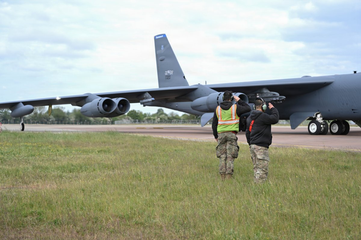 B-52 Bomber Crashes After Takeoff in California, Eight People Killed. The Aircraft Was Testing New Radar