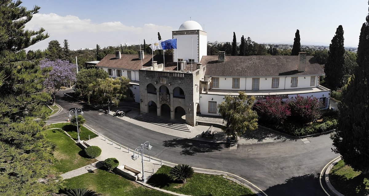 Cyprus, According to a Report, Bent the State for a Russian Oligarch for Ten Years. The Authority Wants to Investigate Former President Anastasiadis on Suspicion of Corruption