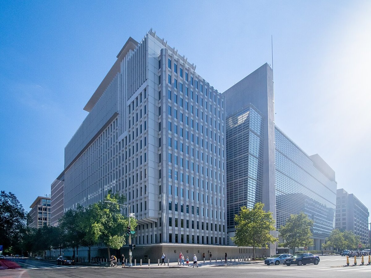 World Bank stops earmarking a share of loans for climate. Washington's pressure is behind the shift