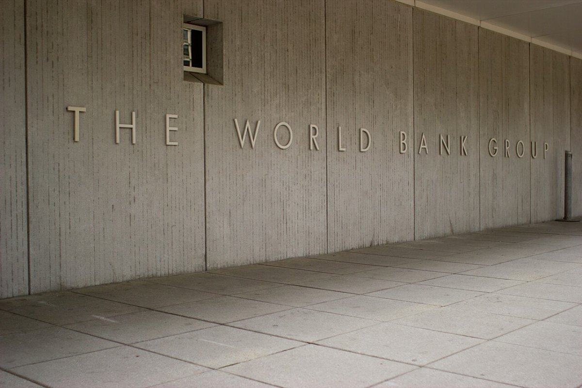 How Berlin's taz sees the end of the World Bank's climate quotas: a victory for Washington that also pleases Moscow