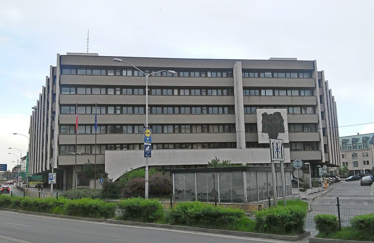 Renovation of the Supreme Court building goes to competition for the second time. A second court has been added and the construction estimate has risen by twelve million
