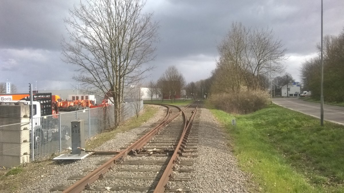 Rúry na koľajniciach zastavili vlaky v Holandsku. Vyšetruje aj tajná služba, no farmárska organizácia nevylučuje, že za sabotážou stoja farmári
