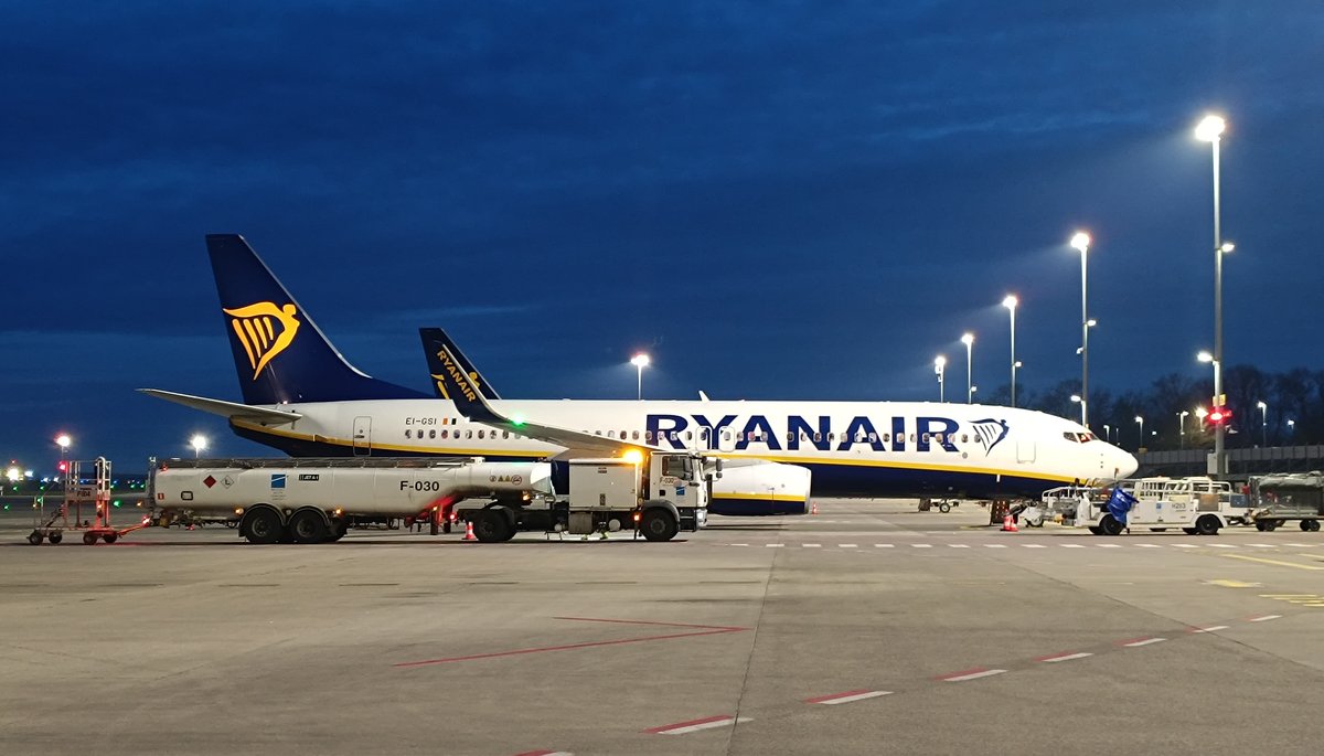 Night strike in Charleroi could hit 832 flight movements. Controllers want a 60 percent higher bonus