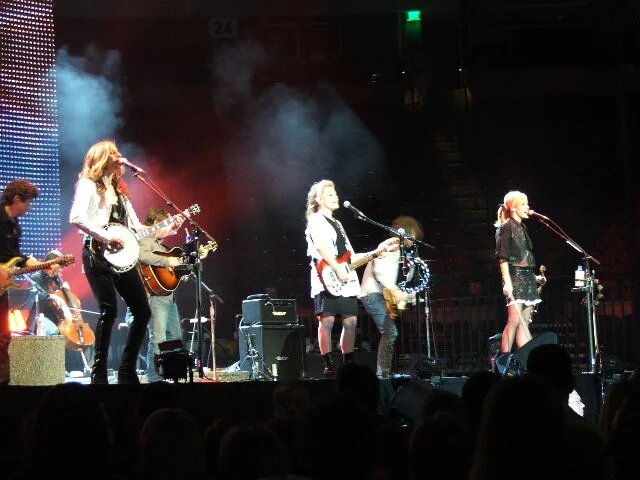 The Chicks Rewrote Country History Twenty-Seven Years Ago With the Album Fly