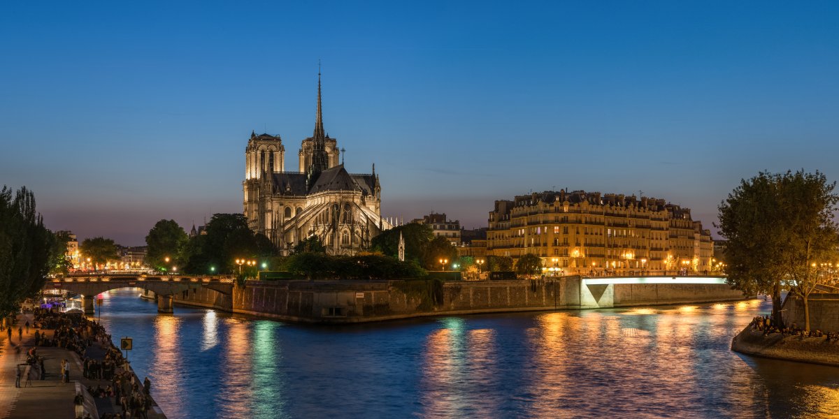 A Gallic rampart found beneath a Paris hospital could settle the dispute over where Caesar's Lutetia lay