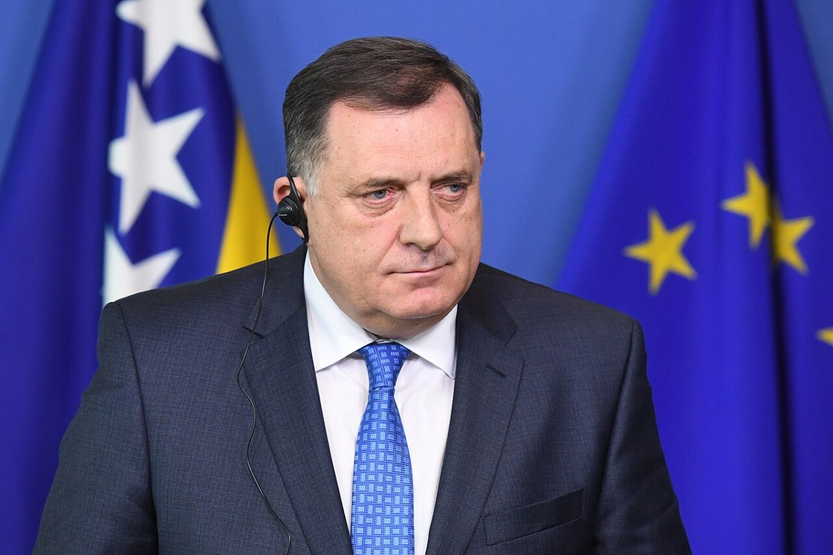NYT: Trump's advisers took hundreds of thousands of dollars from the Republika Srpska government before the elections. The US already lifted sanctions on Dodik in October 2025