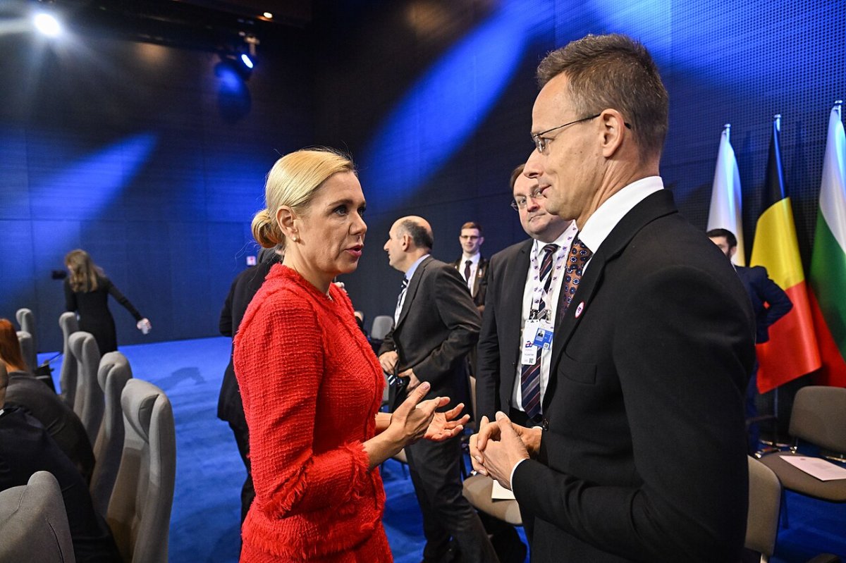 Kremlin Hotline: How Szijjártó Helped Weaken EU Sanctions at Lavrov's Request