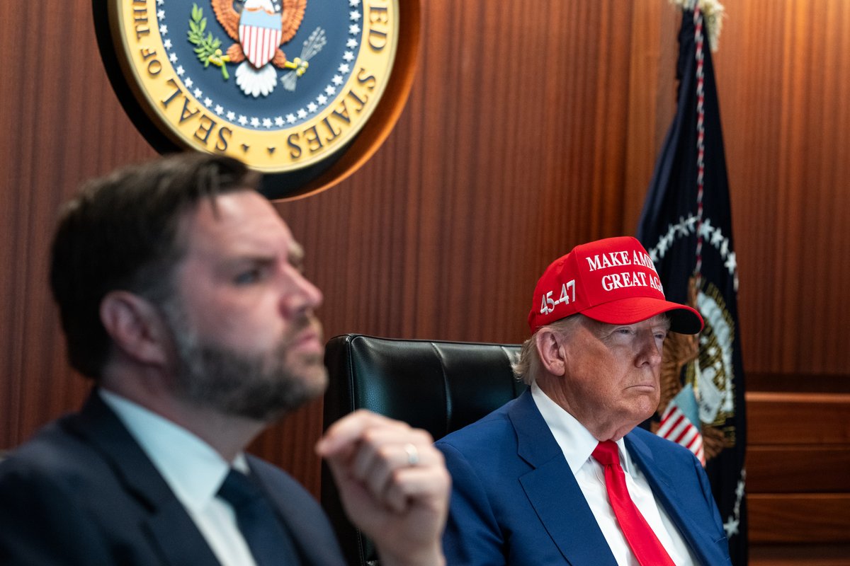 Group of Former Trump Allies Openly Questions His Fitness and Calls for the 25th Amendment