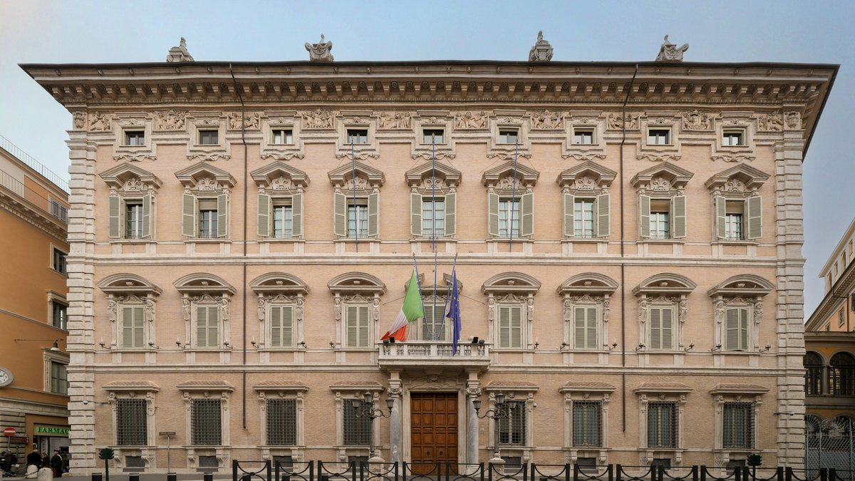 Italy 23.4. — Albania, stagflation and Mattarella’s message: Other things besides the “drone war”