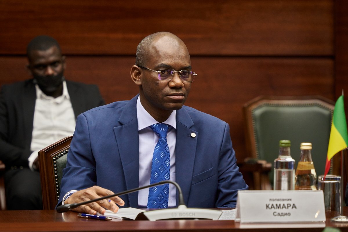 Pri atentáte v Kati zahynul malijský minister obrany Sadio Camara. Povstalci hlásia dohodu o odchode Africa Corps z Kidalu