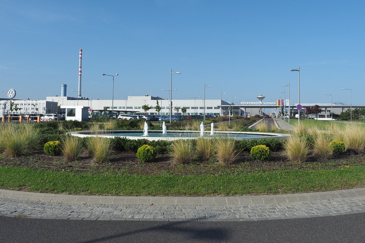 Trump raised tariffs on EU cars from 15 to 25 percent. Slovakia's automotive industry faces its toughest test in years