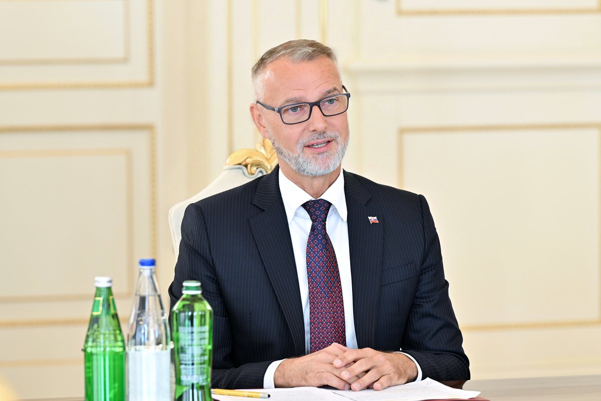 Pellegrini pri výročí ústavy žiada širší konsenzus pri zmenách