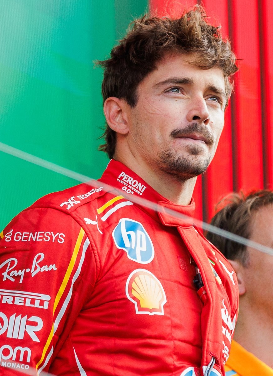 Hamilton havaroval vo voľnom tréningu, Leclerc skončil druhý