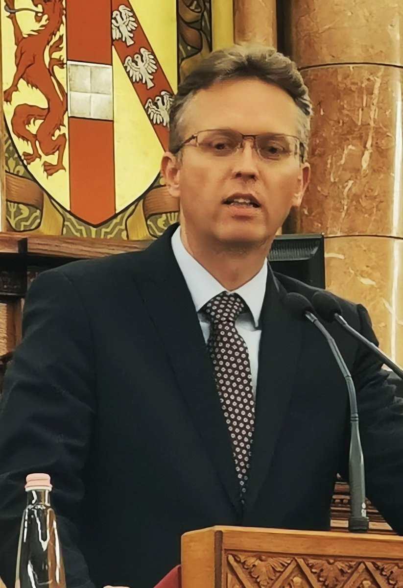 Orbán zveřejnil rozhovor s bývalým ministrem Hankóem