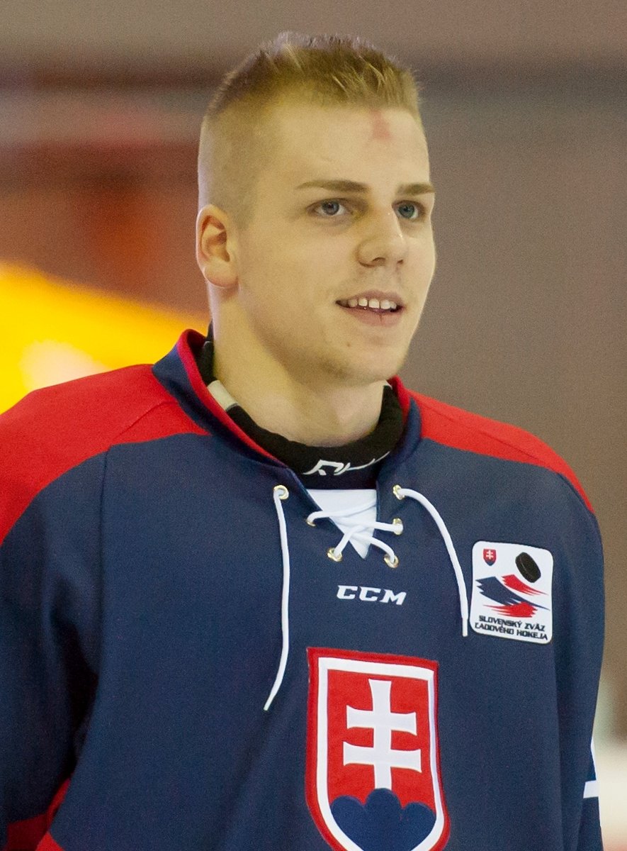 Černák helped Tampa to a 4:1 win over Philadelphia