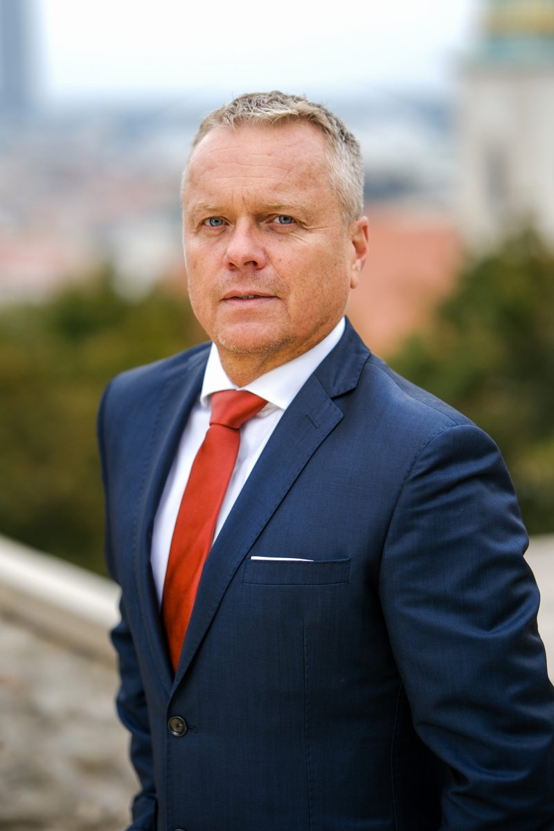 MPs debate the budget, Kamenický rejects threat of provisional budget