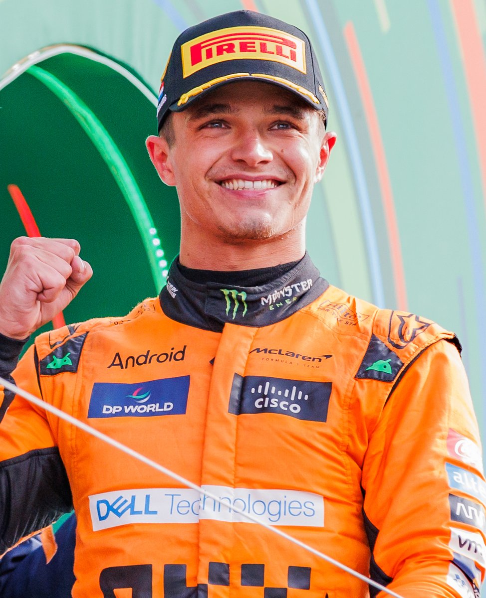 Verstappen Wins Rainy Sprint in Singapore After Russell's Crash
